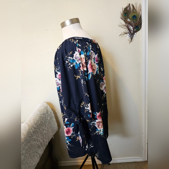NWT Rosegal Blue Floral 🌺 adjustable off-the-shoulder blouse (4X) / Sz 20) 💙🌺 - Picture 6 of 16
